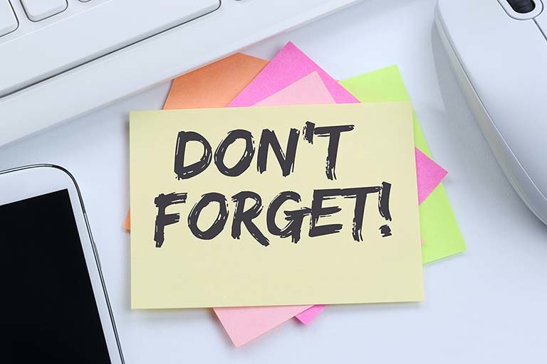 A stickie note saying "Don't Forget!"